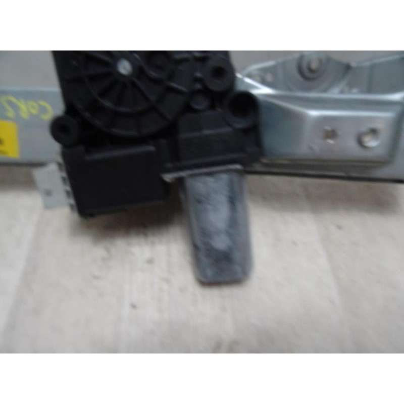 Leve vitre electrique avant gauche OPEL CORSA (D) PHASE 2 d’occasion
