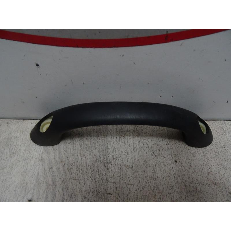 Poignee de maintien avant gauche MICROCAR  d’occasion
