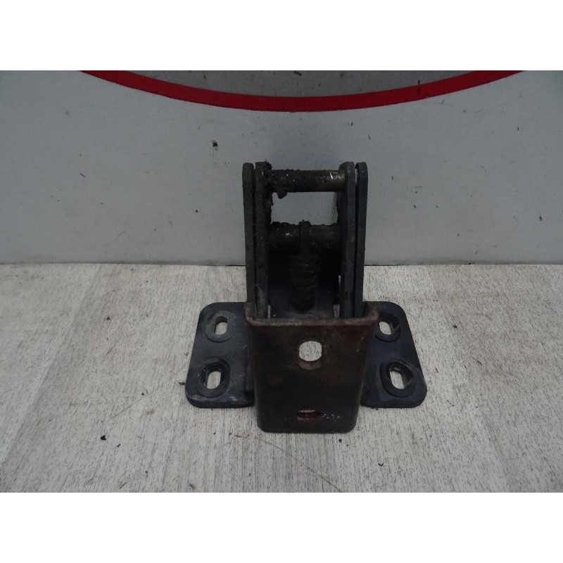 Charniere de porte avant gauche MICROCAR  d’occasion