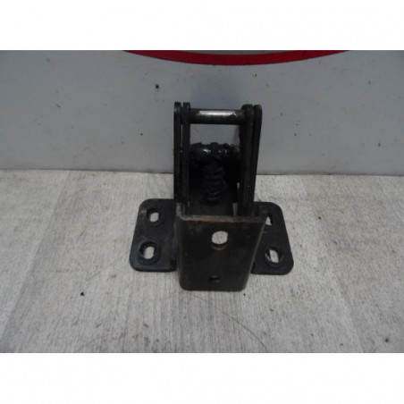 Charniere de porte avant droit MICROCAR  d’occasion