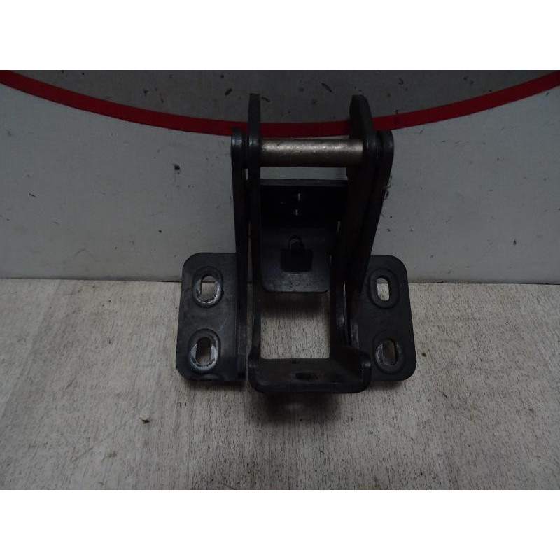 Charniere de porte avant droit MICROCAR  d’occasion