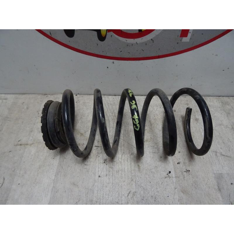 Ressort de suspension arriere gauche OPEL CORSA E d’occasion