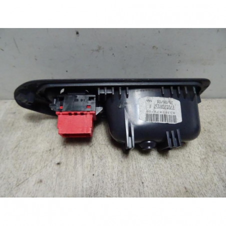 Interrupteur de leve vitre arriere droit RENAULT ESPACE III d’occasion