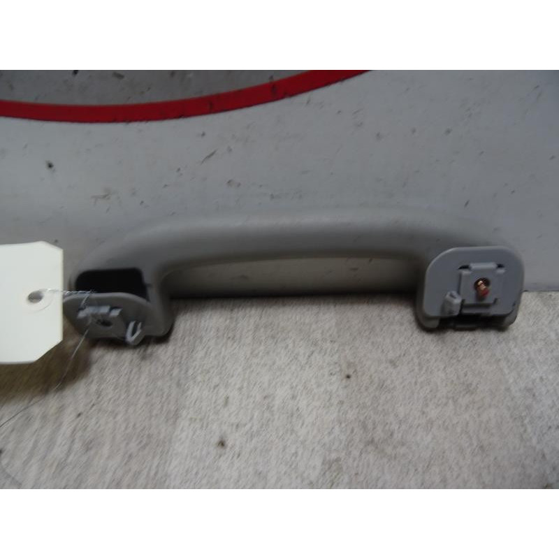 Poignee de maintien avant droit NISSAN NAVARA DOUBLE CABINE d’occasion