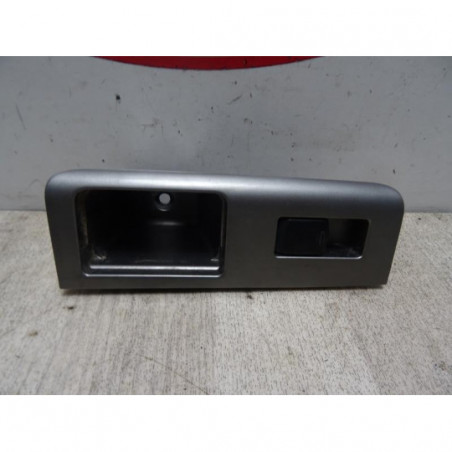 Interrupteur de leve vitre arriere droit NISSAN NAVARA DOUBLE CABINE d’occasion