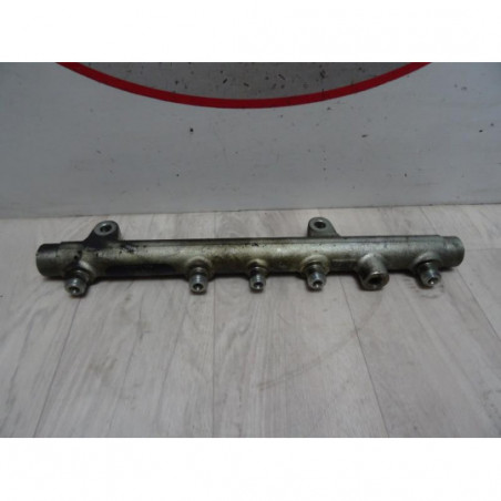 Rampe injection RENAULT KANGOO I 4x4 d’occasion