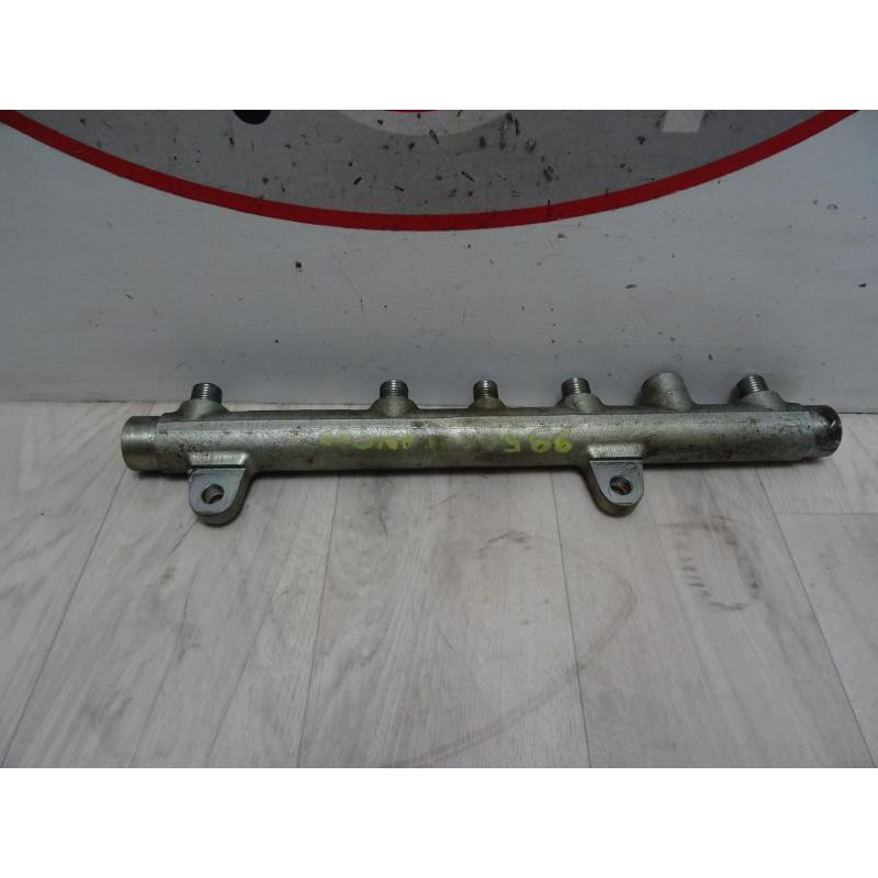 Rampe injection RENAULT KANGOO I 4x4 d’occasion