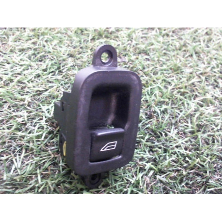 Interrupteur de leve vitre arriere droit VOLVO V50 d’occasion