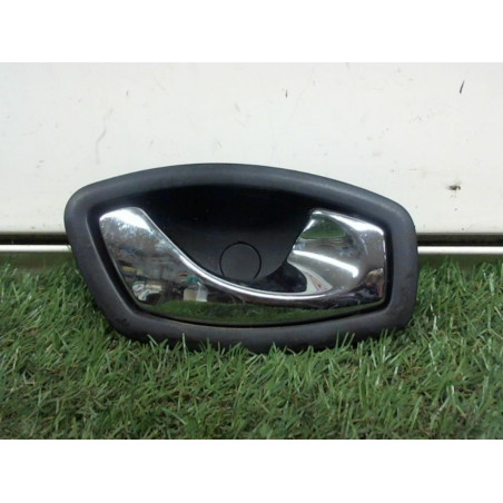Poignee interieur arriere droit RENAULT CAPTUR d’occasion