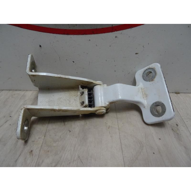 Charniere de porte de coffre droit RENAULT KANGOO II PICK-UP d’occasion