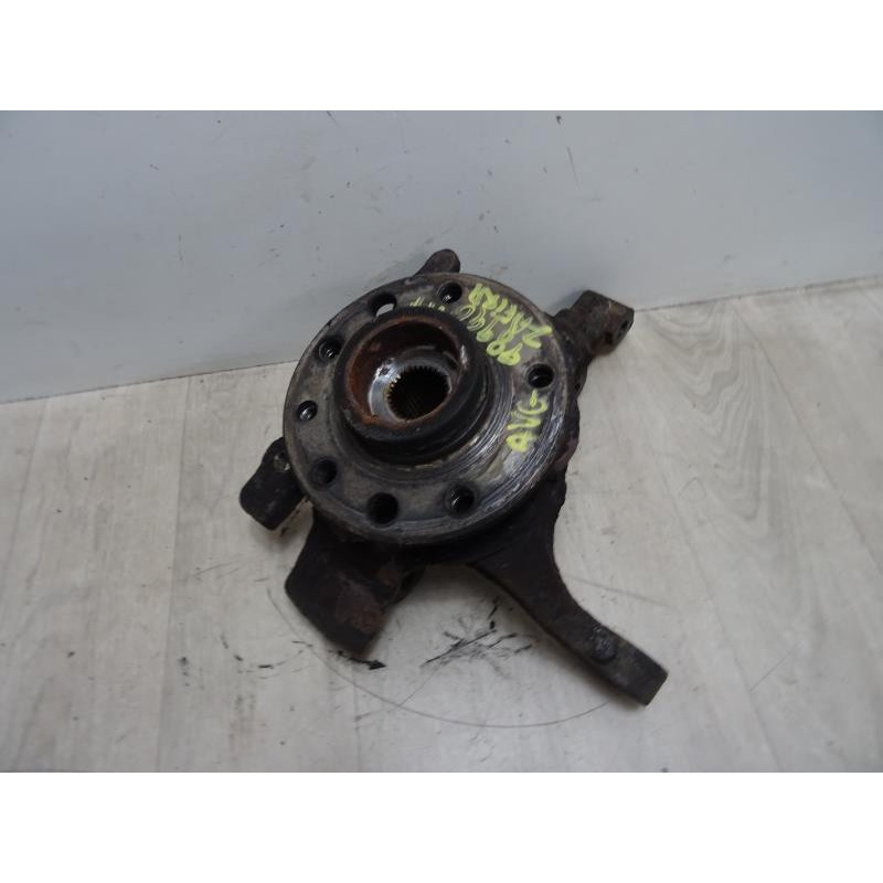 Fusee avant gauche OPEL ZAFIRA (A) PHASE 1 d’occasion