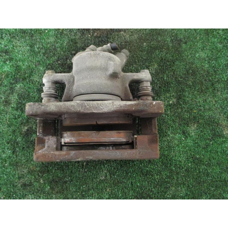 Etrier avant droit (freinage) SUZUKI SWIFT III d’occasion