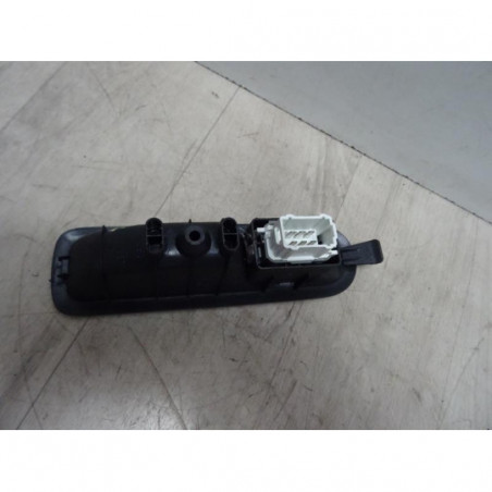 Interrupteur de leve vitre arriere gauche RENAULT SCENIC 2 PHASE 1 d’occasion