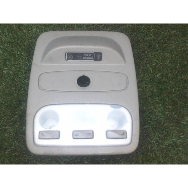 Eclairage de plafonnier RENAULT CAPTUR d’occasion