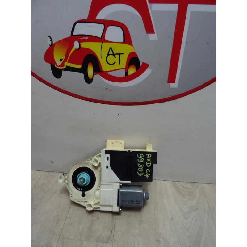 Mot. leve vitre avant droit CITROEN C4 1 PHASE 1 d’occasion
