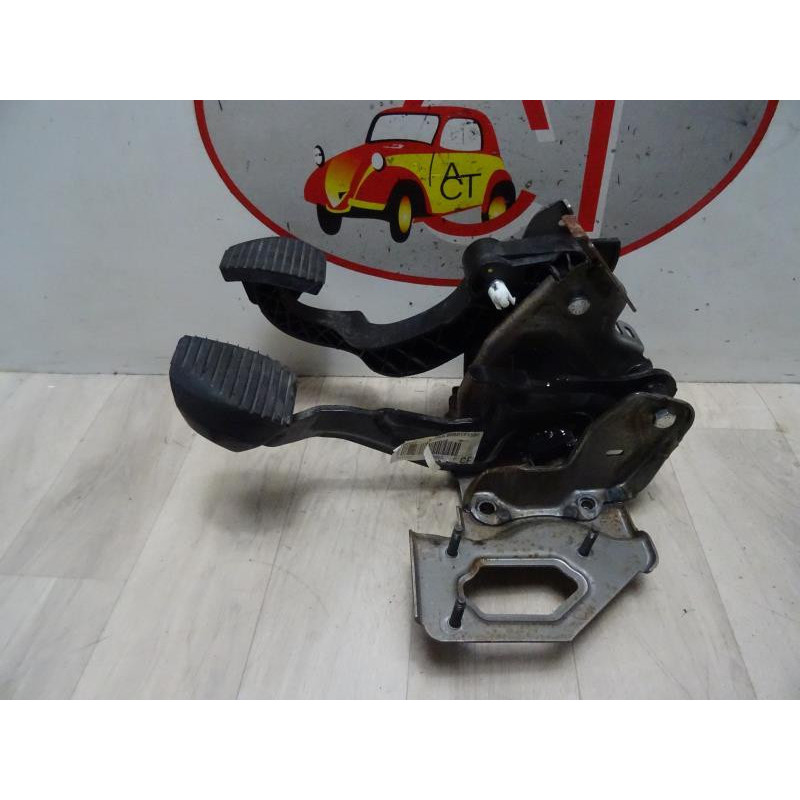 Pedalier PEUGEOT 208 1 PHASE 1 d’occasion