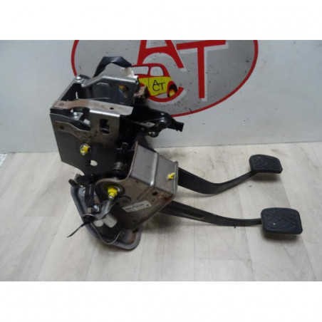 Pedalier SUZUKI SPLASH d’occasion