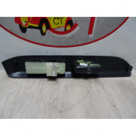 Interrupteur de leve vitre (Bloc complet) SUZUKI SPLASH d’occasion