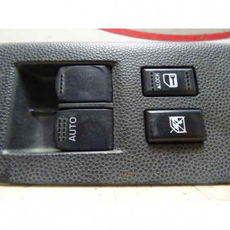 Interrupteur de leve vitre (Bloc complet) SUZUKI SPLASH d’occasion