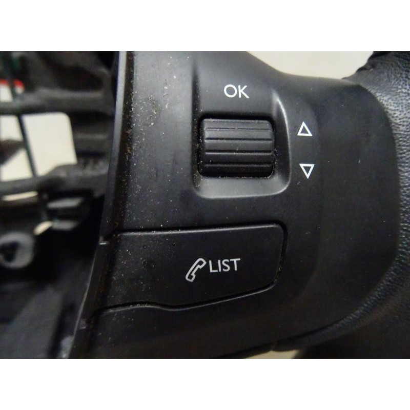 Volant PEUGEOT 208 1 PHASE 1 d’occasion