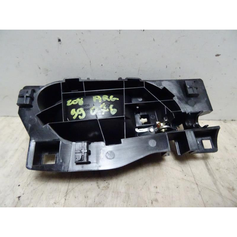 Poignee interieur arriere gauche PEUGEOT 208 1 PHASE 1 d’occasion