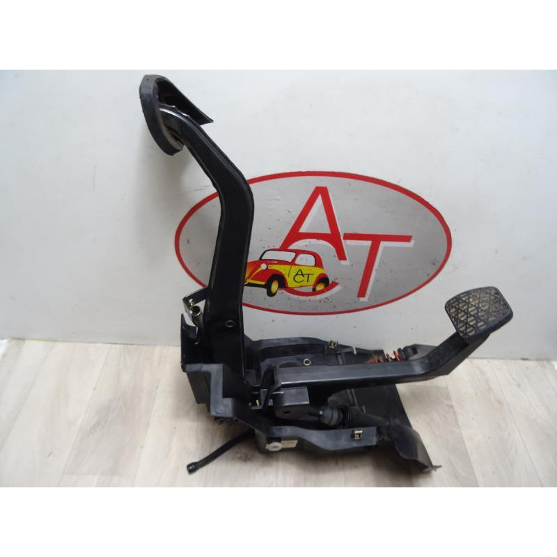 Pedalier MERCEDES C 200 CDI - 115 d’occasion