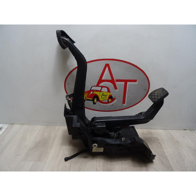 Pedalier MERCEDES C 200 CDI - 115 d’occasion