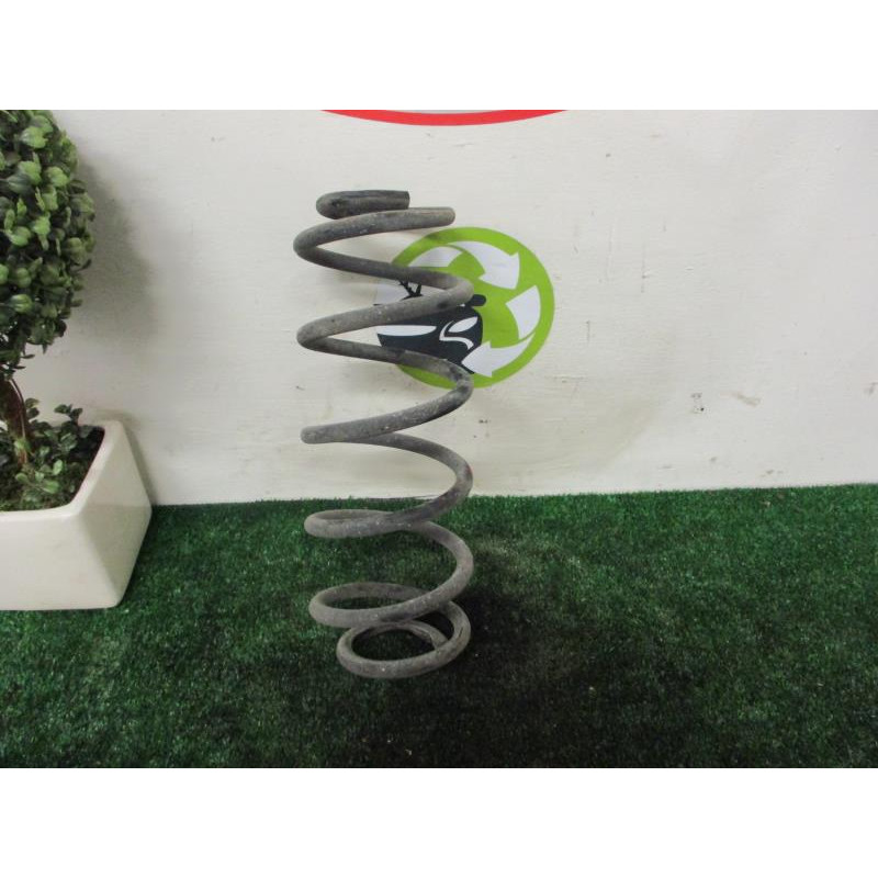 Ressort de suspension arriere SUZUKI SWIFT III d’occasion