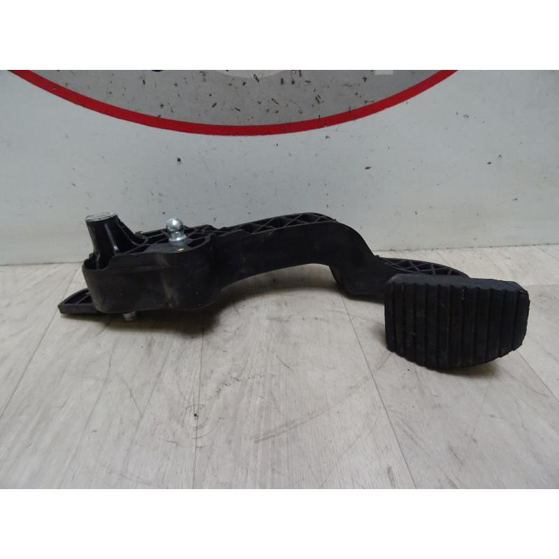Pedalier d'embrayage PEUGEOT 208 1 PHASE 1 d’occasion