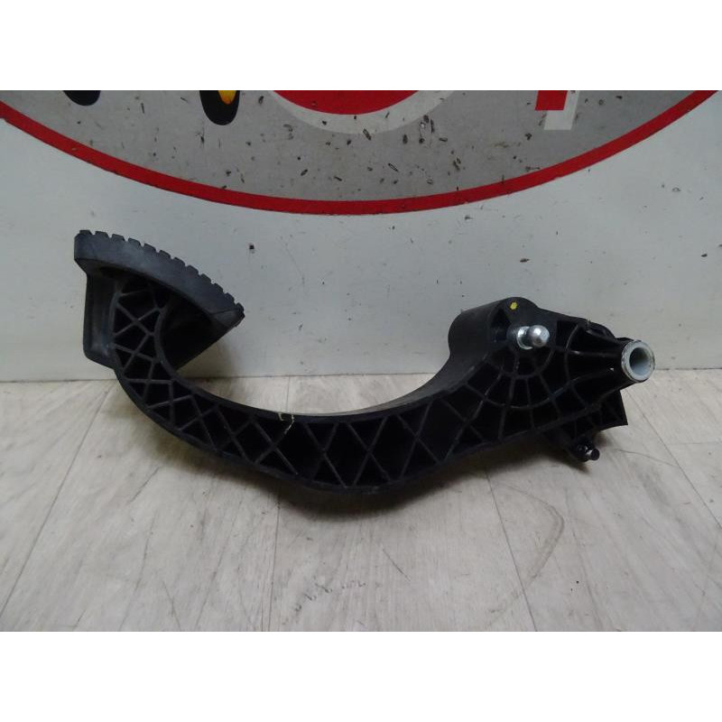 Pedalier d'embrayage PEUGEOT 208 1 PHASE 1 d’occasion