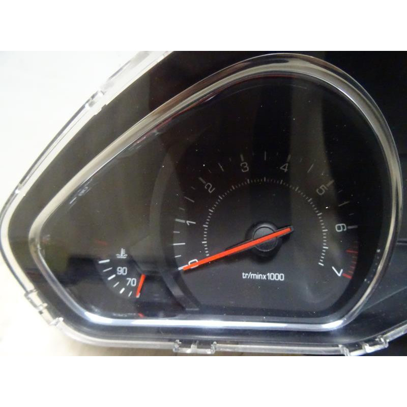 Compteur PEUGEOT 208 1 PHASE 1 d’occasion
