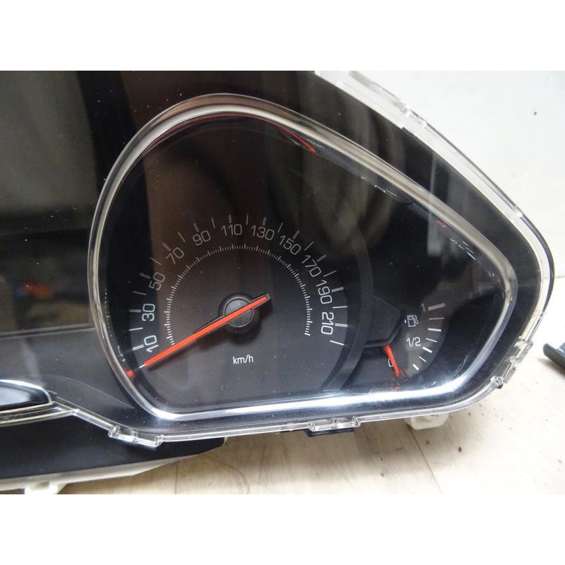 Compteur PEUGEOT 208 1 PHASE 1 d’occasion
