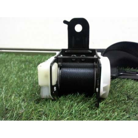 Ceinture arriere gauche TOYOTA COROLLA IX d’occasion