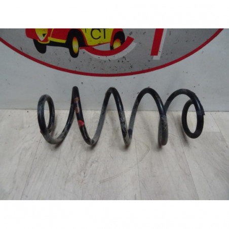 Ressort de suspension arriere droit SUZUKI SPLASH d’occasion