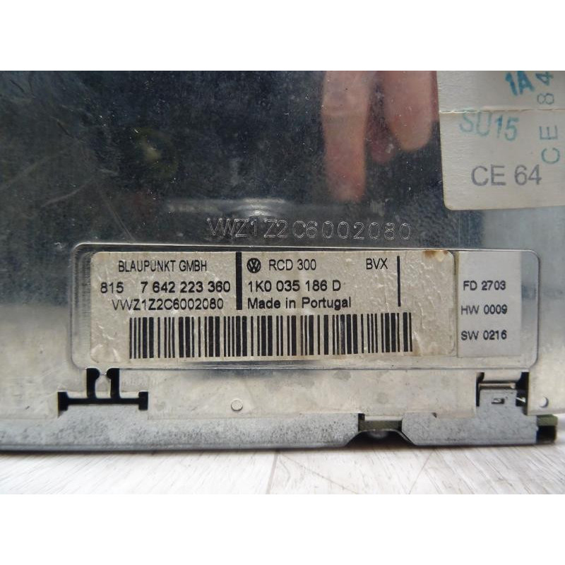 Autoradio d'origine VOLKSWAGEN TOURAN 1 PHASE 1 d’occasion