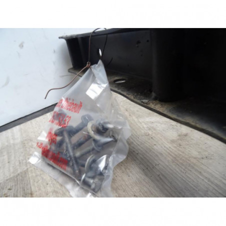 Attelage (boule de remorquage) AUDI A6 3 AVANT PHASE 1 BREAK d’occasion