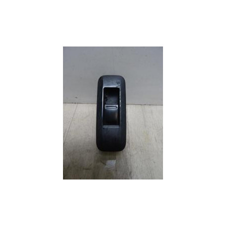 Interrupteur de leve vitre arriere droit NISSAN PRIMERA 4 d’occasion