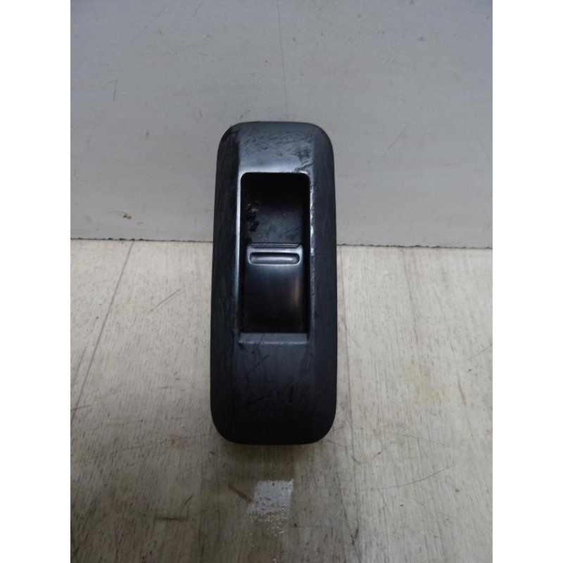 Interrupteur de leve vitre arriere droit NISSAN PRIMERA 4 d’occasion