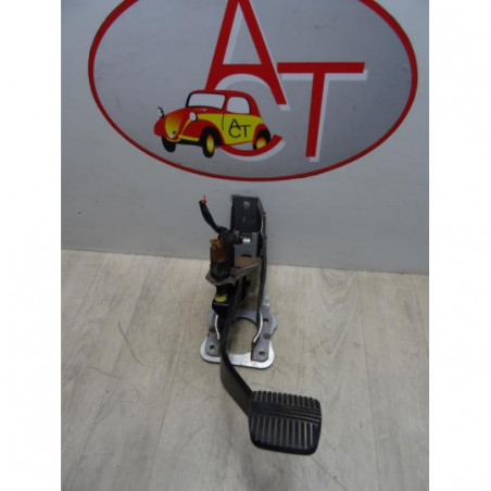 Pedalier de frein NISSAN PRIMERA 4 d’occasion