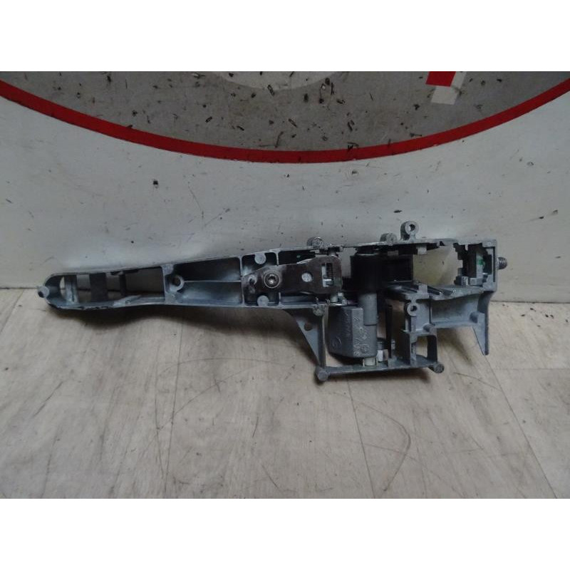 Support poignee porte avant gauche PEUGEOT 308 1 PHASE 1 d’occasion