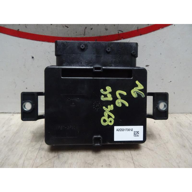 Boitier d'aide au stationnement AUDI A6 3 AVANT PHASE 1 BREAK d’occasion