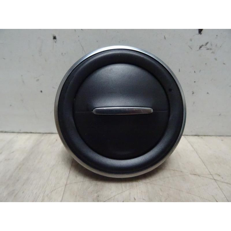 Aerateur tableau de bord avant droit DACIA SANDERO 2 PHASE 2 d’occasion