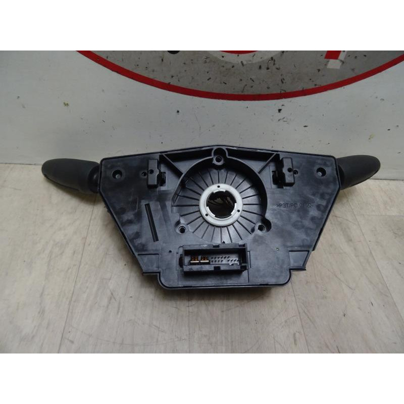 Com (Bloc Contacteur Tournant+Commodo Essuie Glace+Commodo Phare) OPEL CORSA D PHASE 1 d’occasion