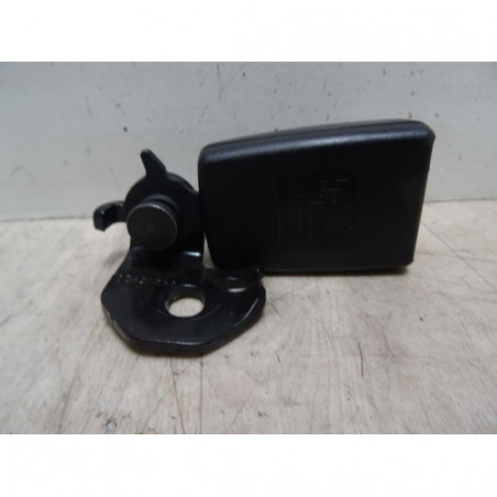 Attache ceinture arriere droit OPEL CORSA D PHASE 1 d’occasion