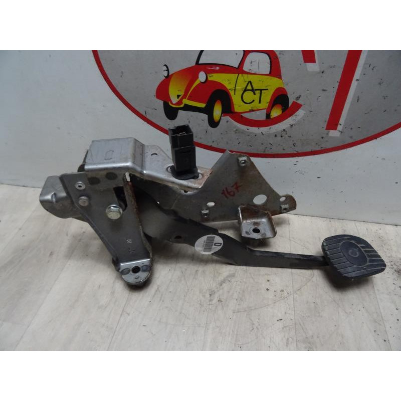 Pedalier de frein NISSAN NOTE 1 PHASE 1 d’occasion