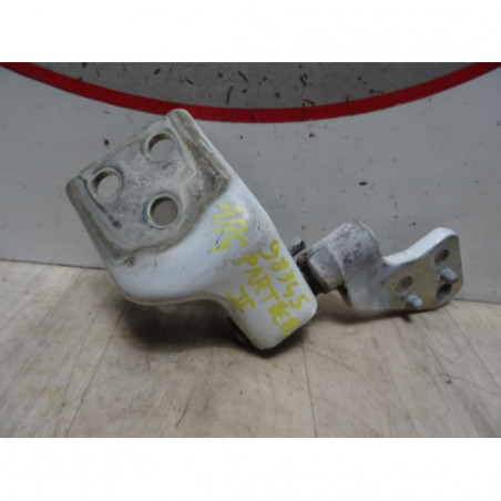 Charniere de porte de coffre gauche PEUGEOT PARTNER 1 PHASE 2 d’occasion