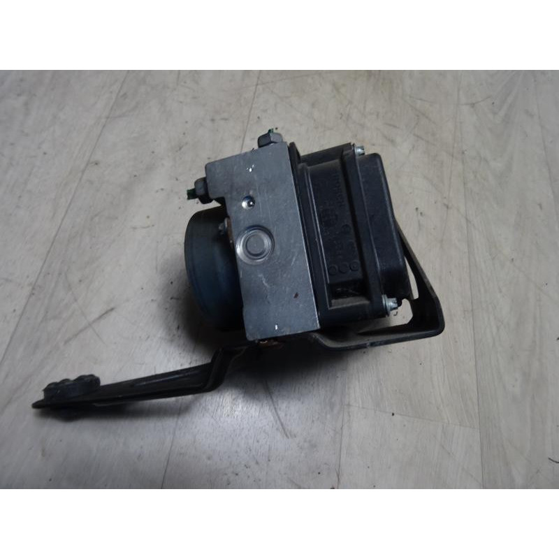 Bloc ABS (freins anti-blocage) RENAULT MEGANE 2 PHASE 2 CABRIOLET d’occasion