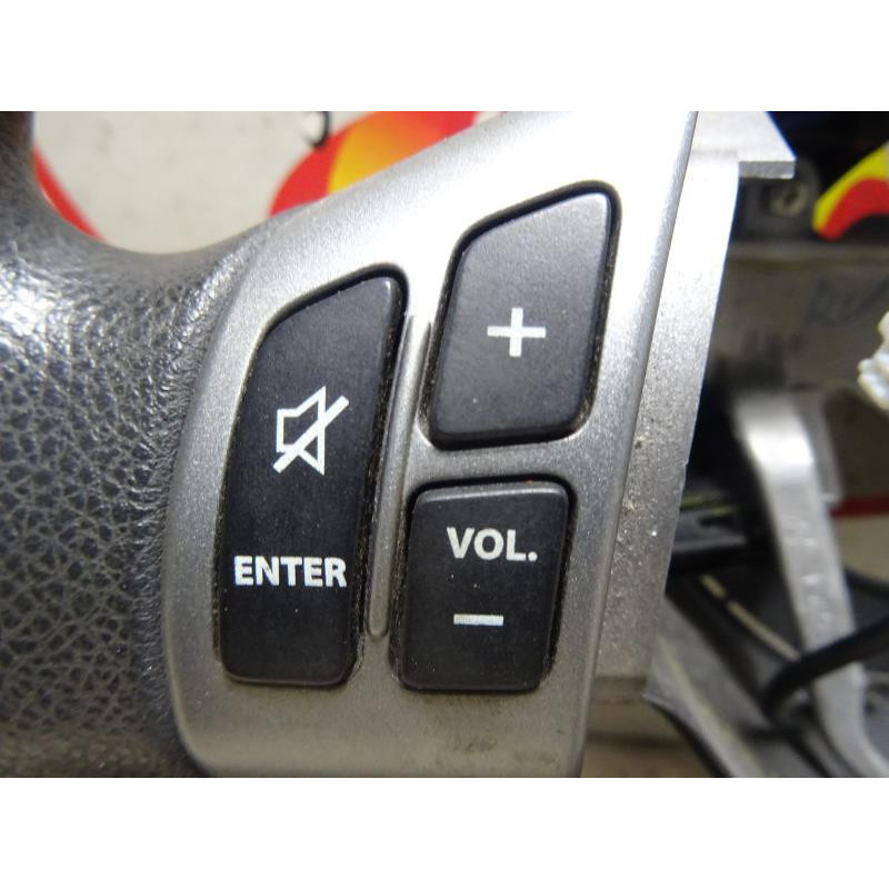 Volant SUZUKI SWIFT 3 d’occasion