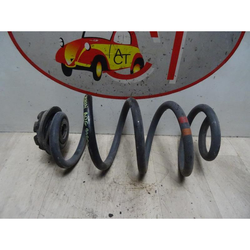 Ressort de suspension arriere gauche NISSAN QASHQAI 1 PHASE 1 d’occasion