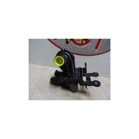 Pompe de circulation d'eau, chauffage auxiliaire AUDI A6 3 AVANT PHASE 1 BREAK d’occasion